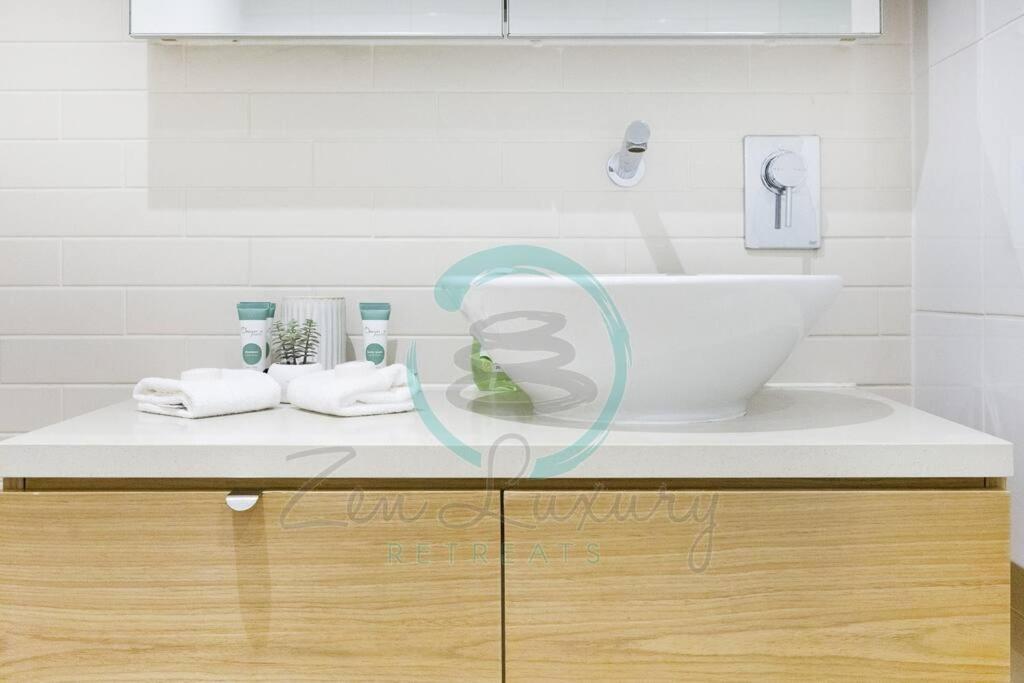 Zen Oceania - 2Br Ocean View Apartment Darwin Bagian luar foto